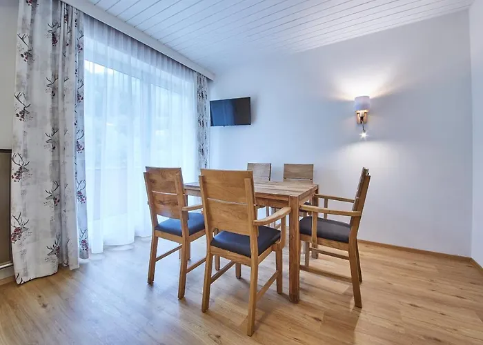 Haus Alexander *